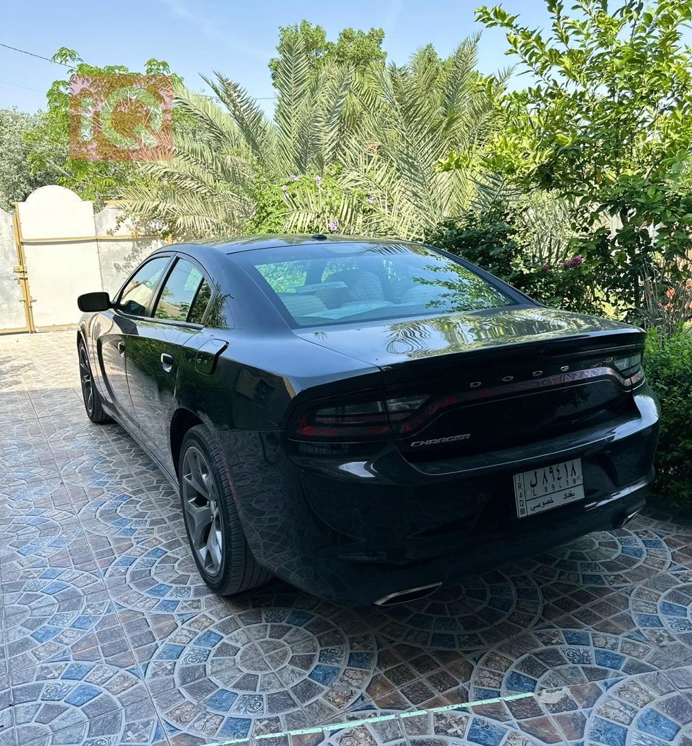 دۆج چارجەر